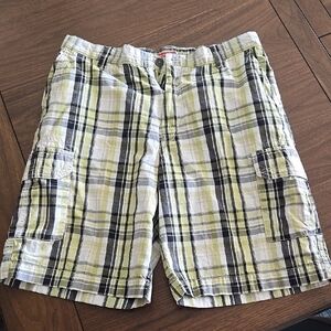 Izod Plaid Cargo Shorts - Black, White, Green